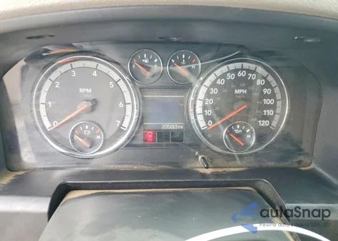 2010 Dodge Ram 1500 z USA, uszkodzony, nr VIN 1D7RB1GT5AS245072